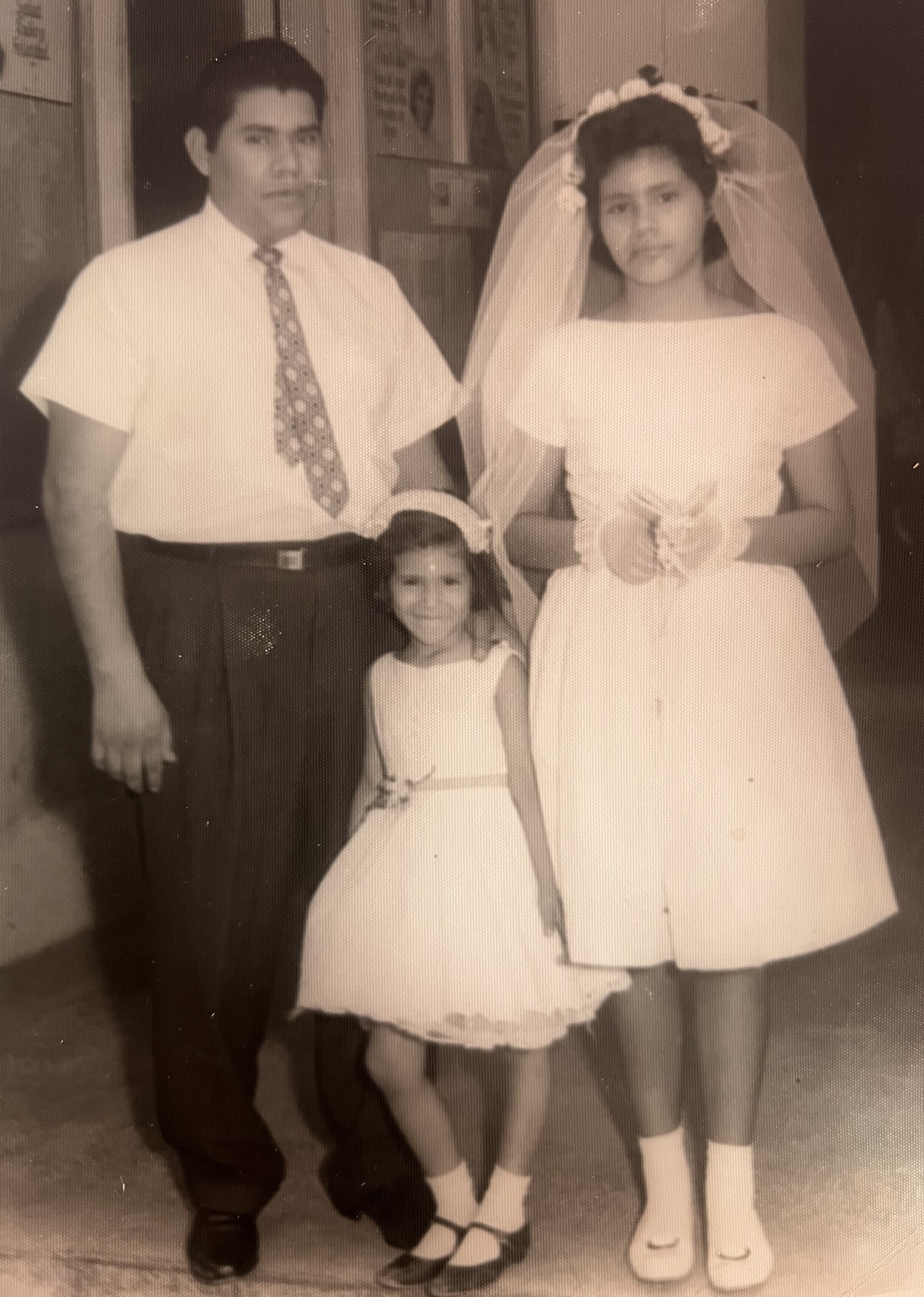 Con sus padres